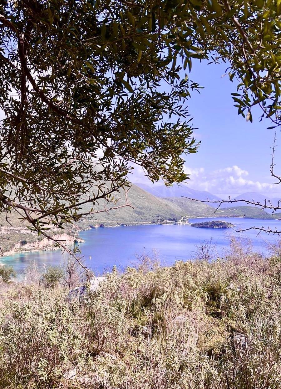 Jardin Miraculeux Hotel Himare Exterior foto