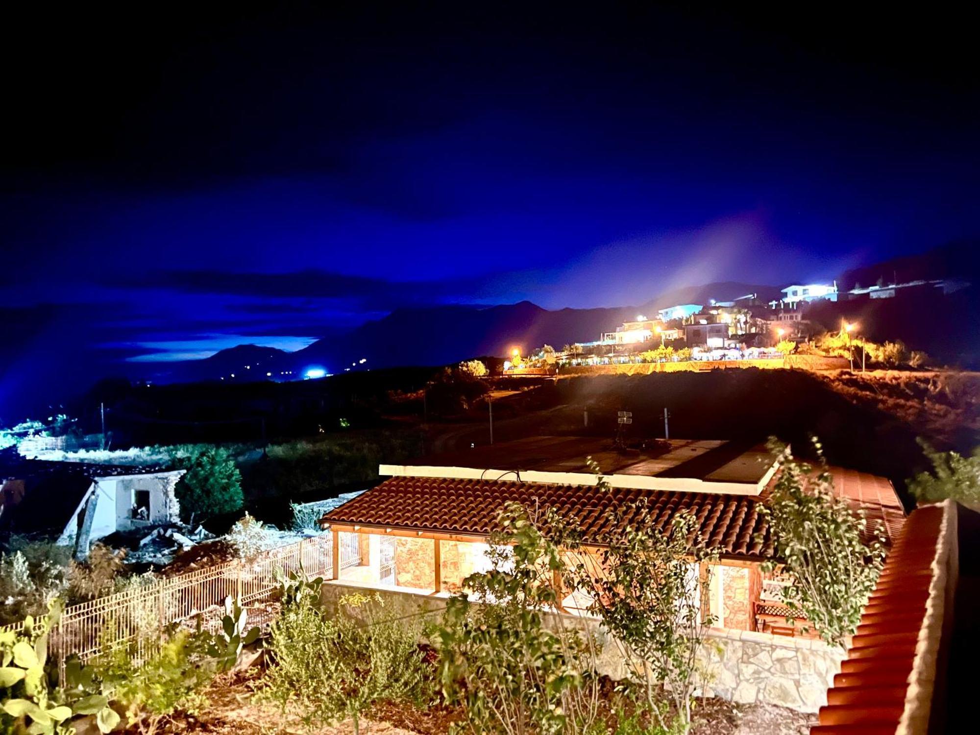 Jardin Miraculeux Hotel Himare Exterior foto
