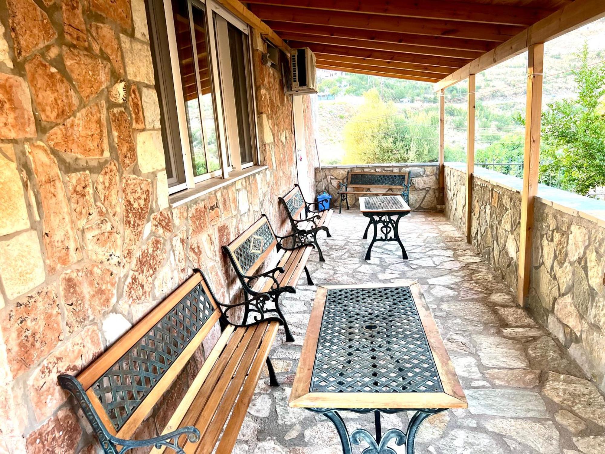 Jardin Miraculeux Hotel Himare Exterior foto