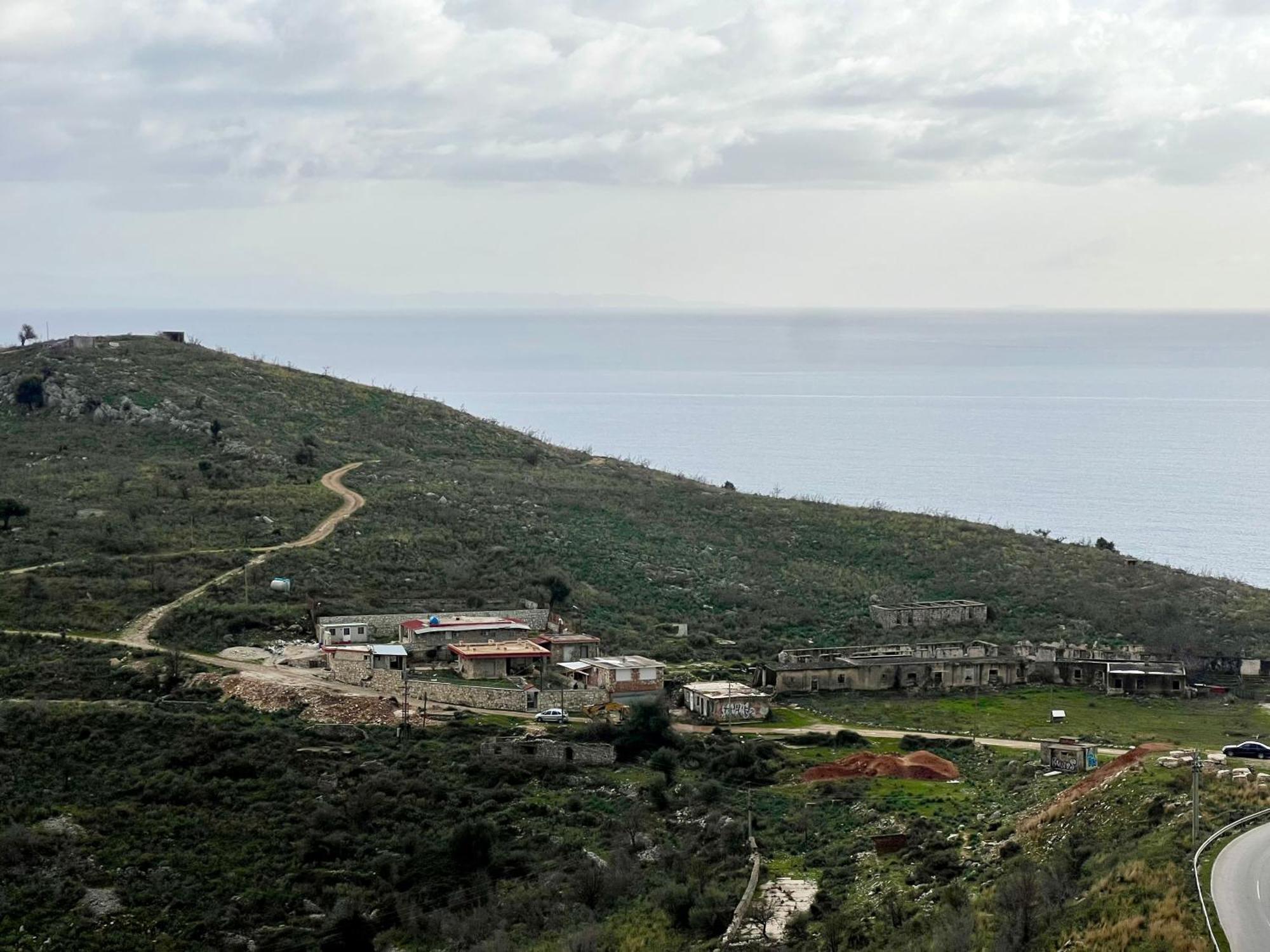 Jardin Miraculeux Hotel Himare Exterior foto