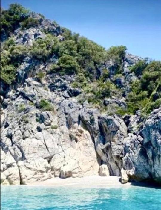 Jardin Miraculeux Hotel Himare Exterior foto