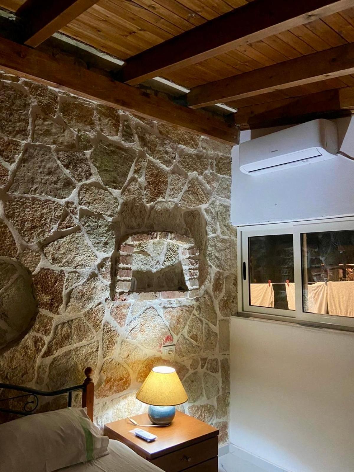 Jardin Miraculeux Hotel Himare Exterior foto